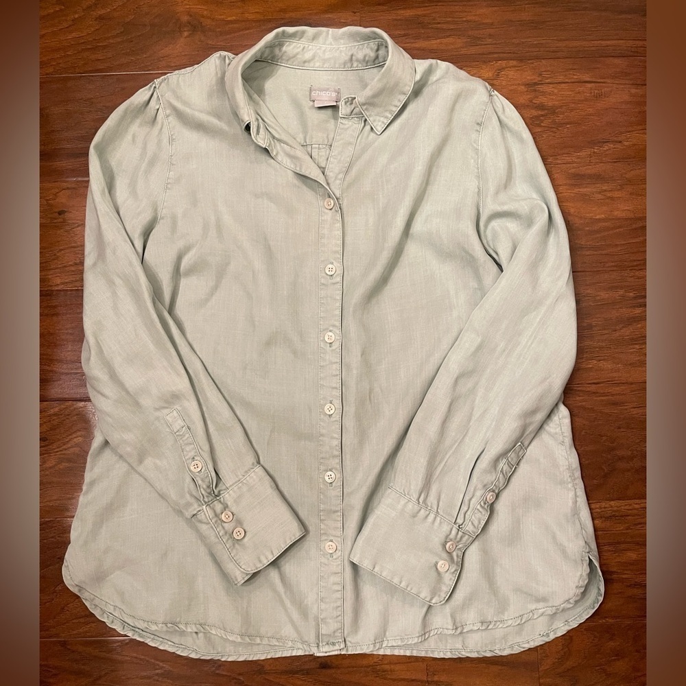 Chicos Iced Sage Denim Touch of Cool Button Up Size 1